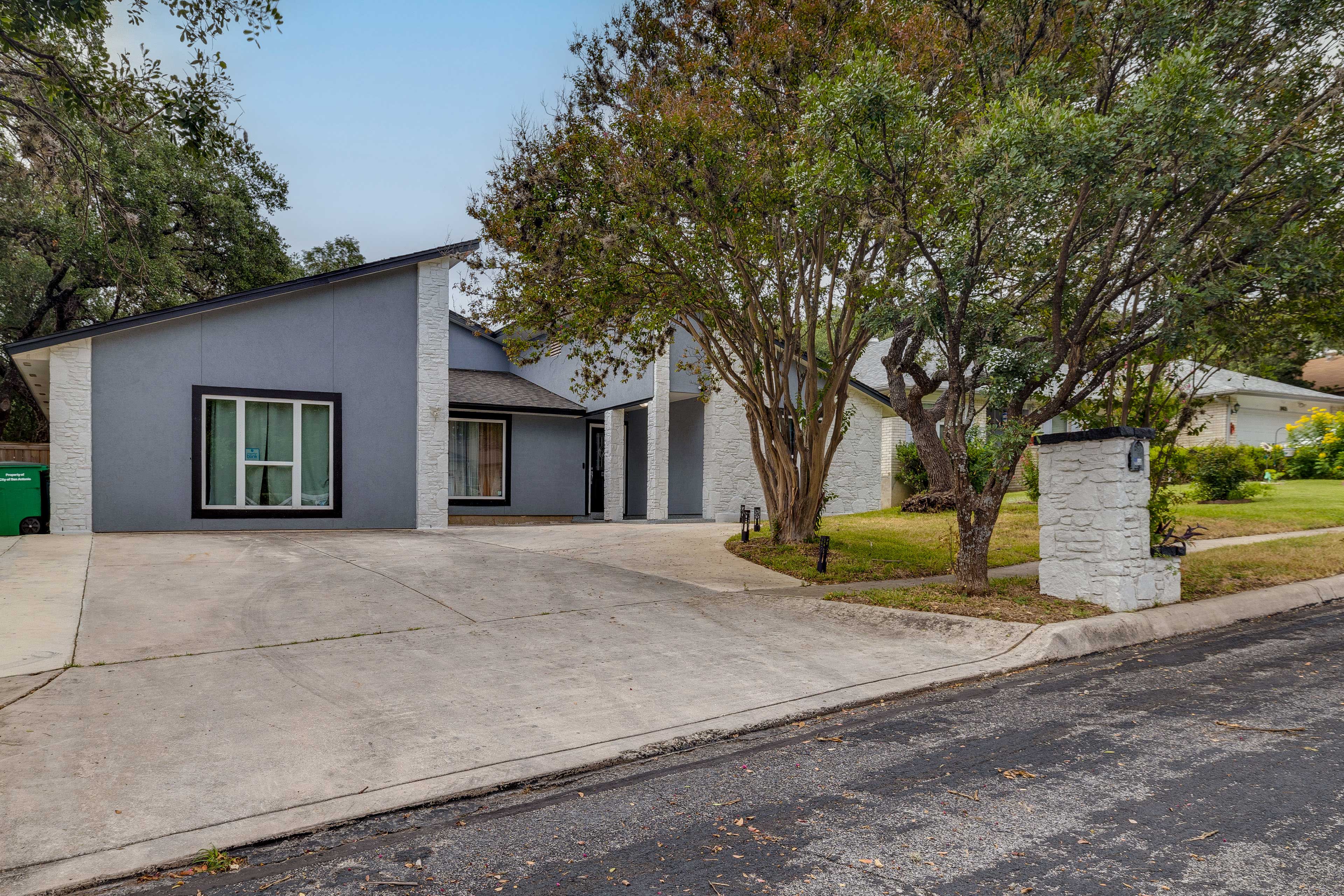 San Antonio Vacation Rental w/ Pool & Home Gym Evolve