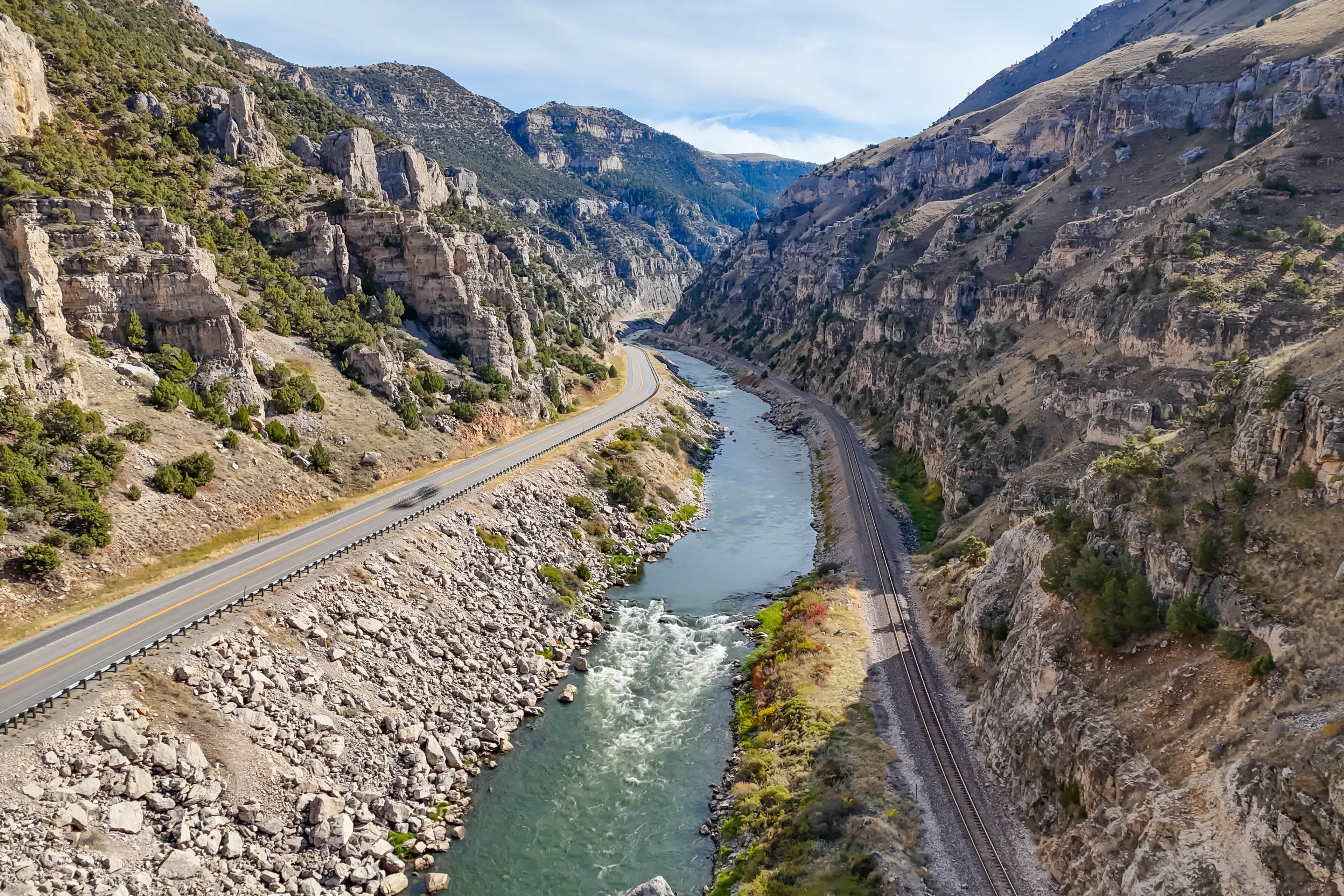 PetFriendly Thermopolis Home Walk to Town! Evolve