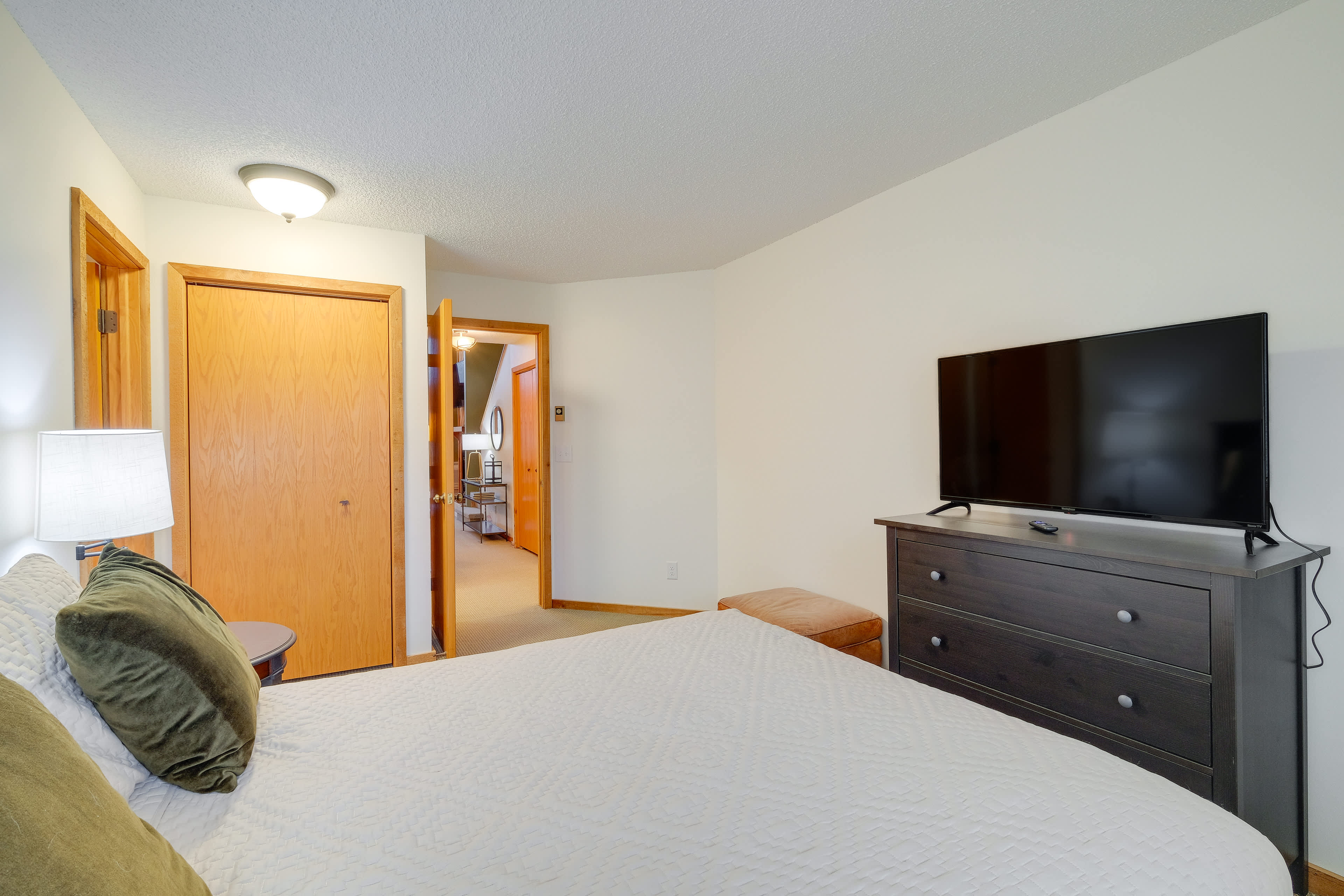 Schuss Mountain Condo w/ Deck Walk to Ski Lift! Mancelona, MI Evolve