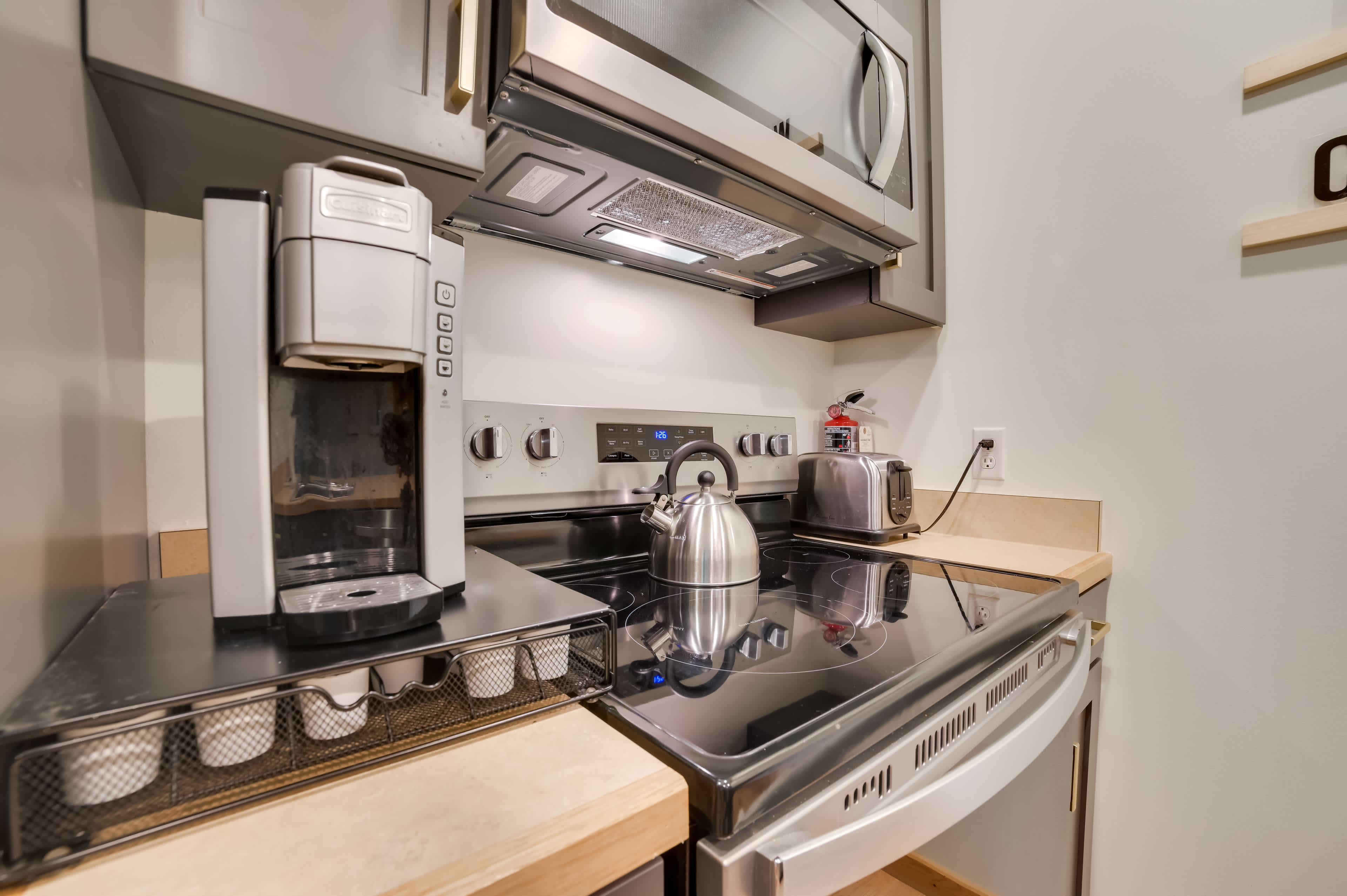 Modern Bellaire Condo Pool Access, Near Skiing! Evolve