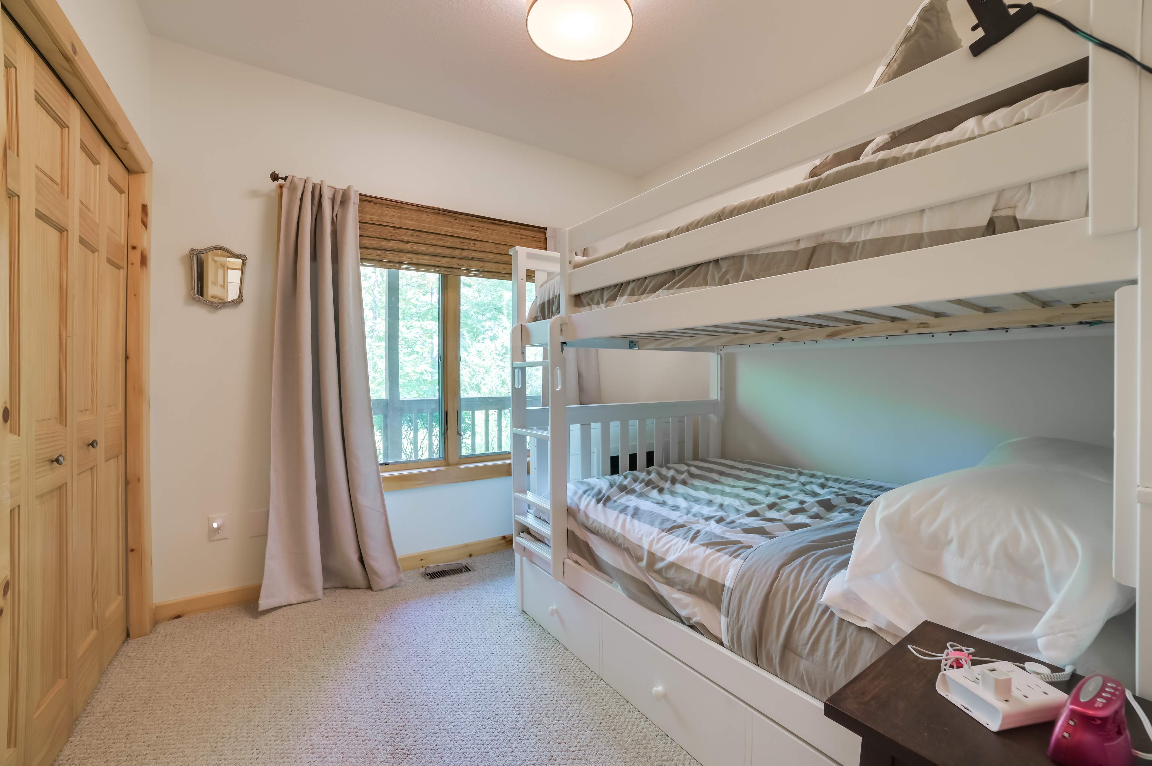 Modern Bellaire Condo Pool Access, Near Skiing! Evolve