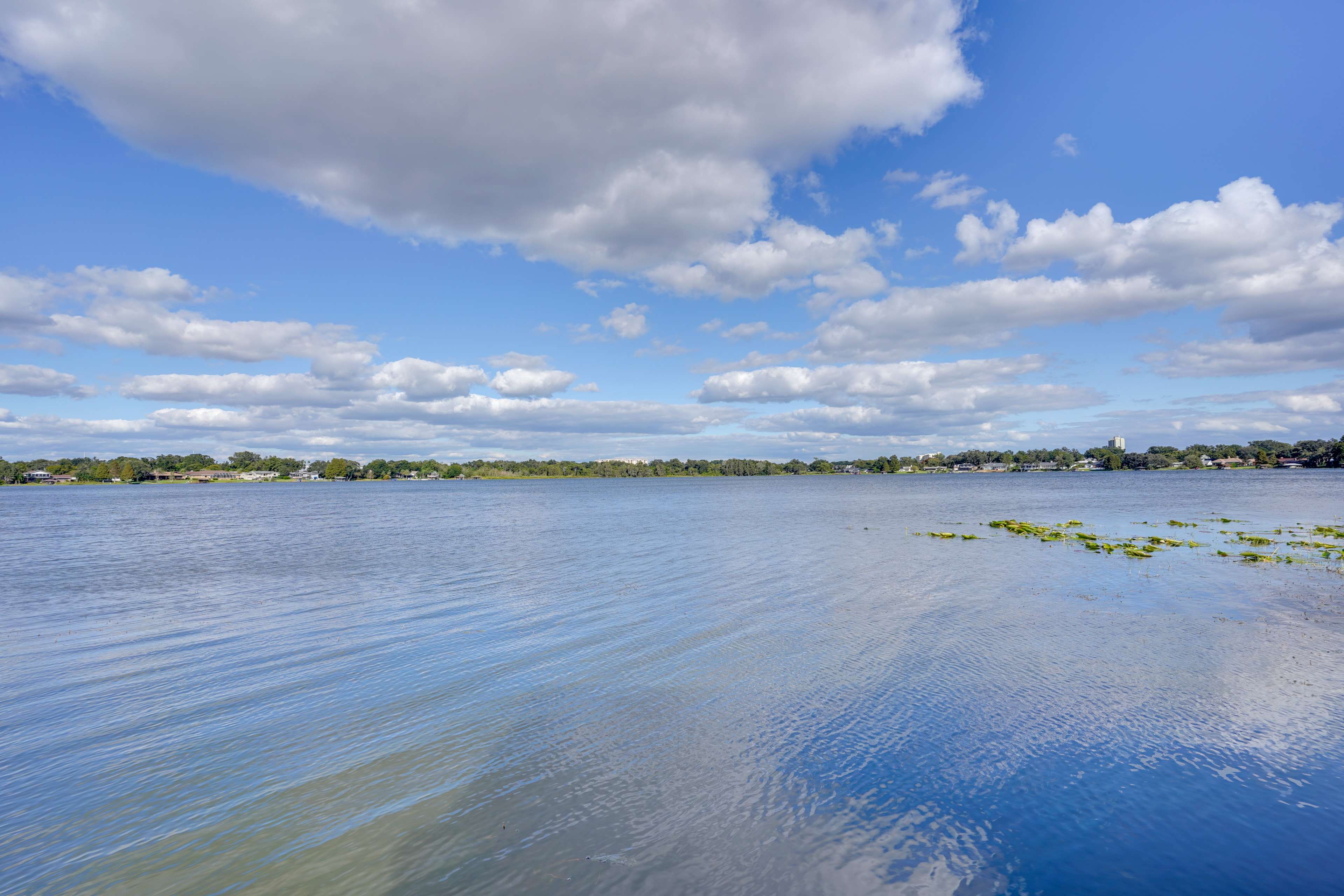 Lakefront Winter Haven Retreat Hot Tub & Patio! Evolve