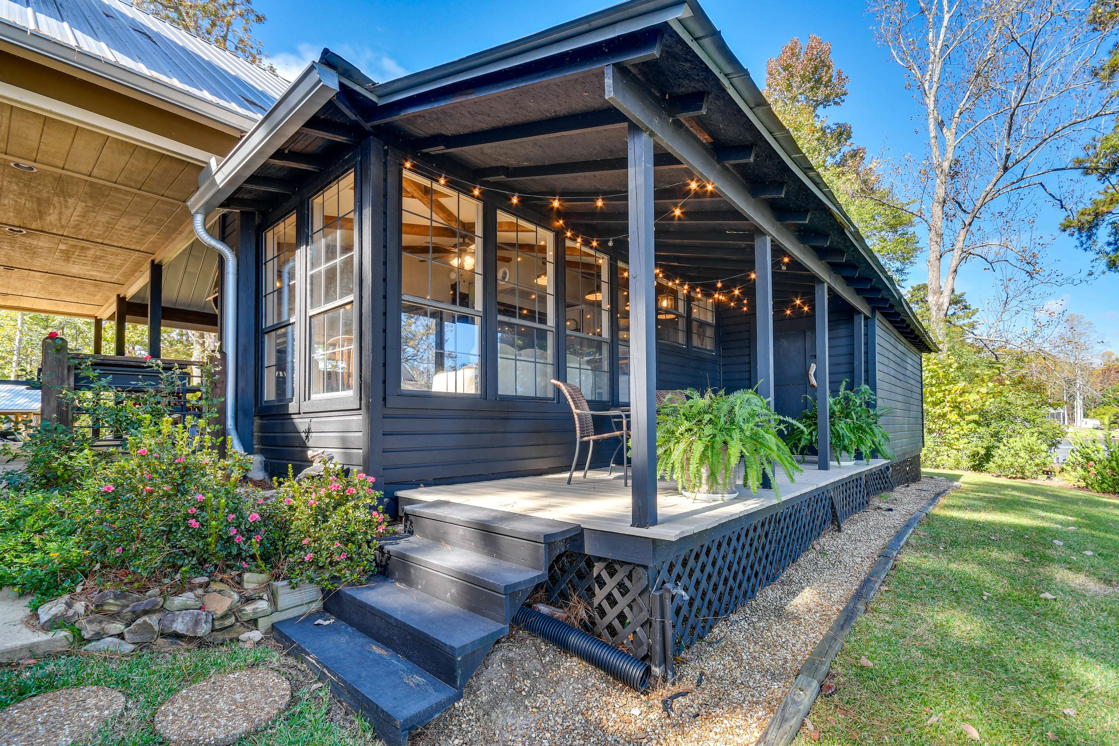 Lake Martin Retreat w/ Beach, Boat Dock + Fire Pit Jacksons' Gap, AL