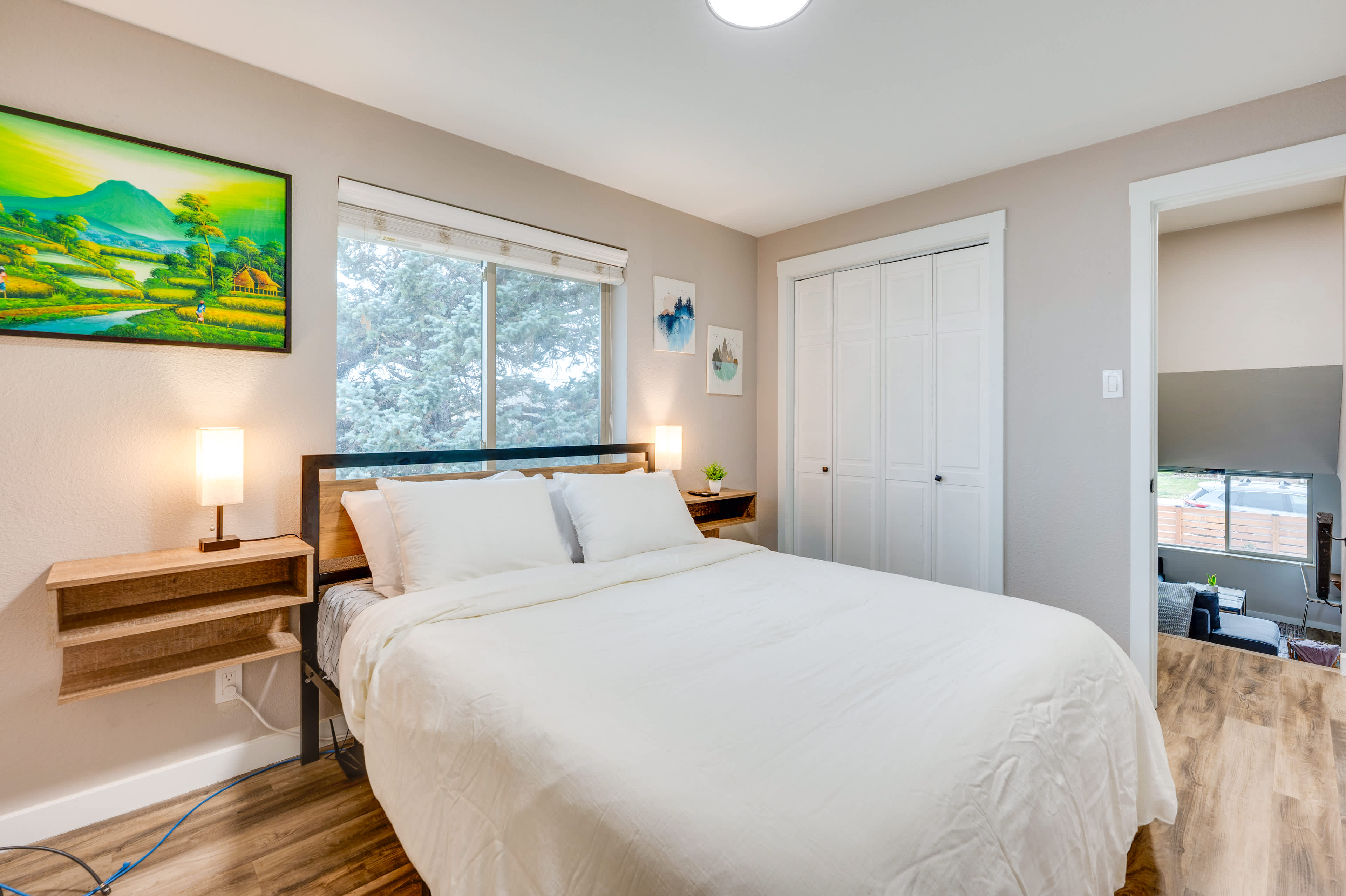 DogFriendly Colorado Retreat w/ FencedIn Yard! Arvada, CO Evolve