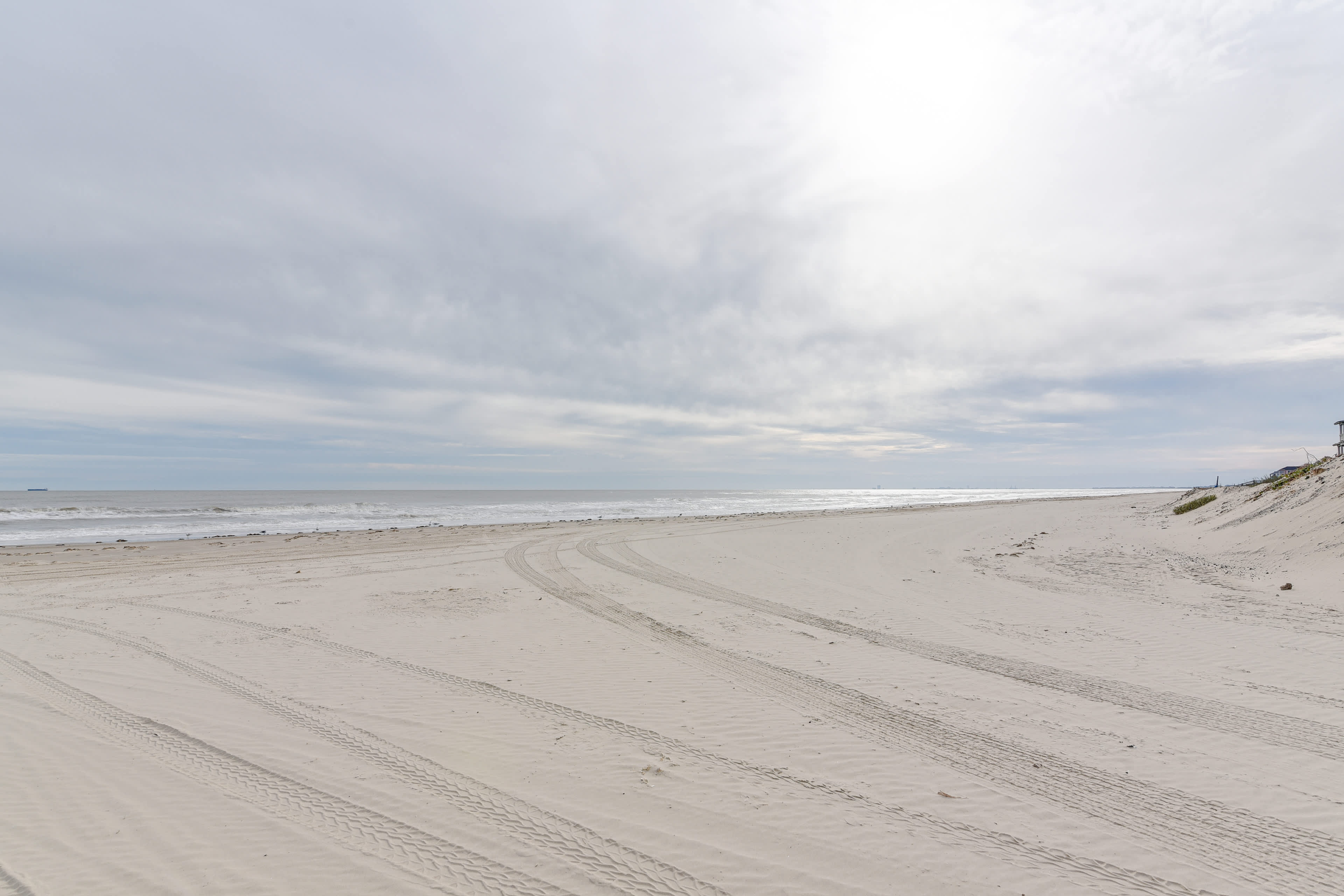 FamilyFriendly Crystal Beach Home Steps to Beach Evolve