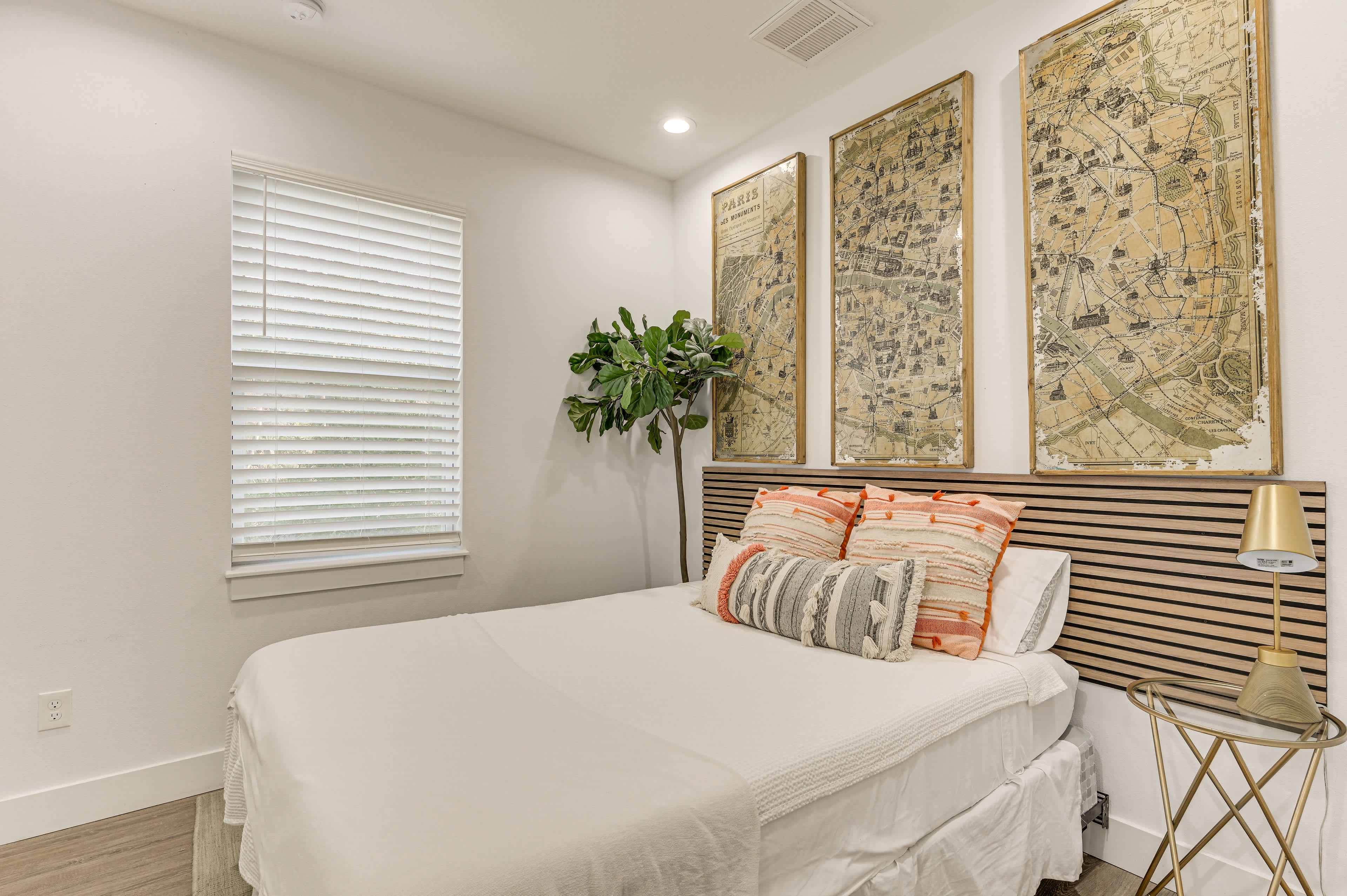 DogFriendly Lutz Family Home w/ Large Yard! Evolve