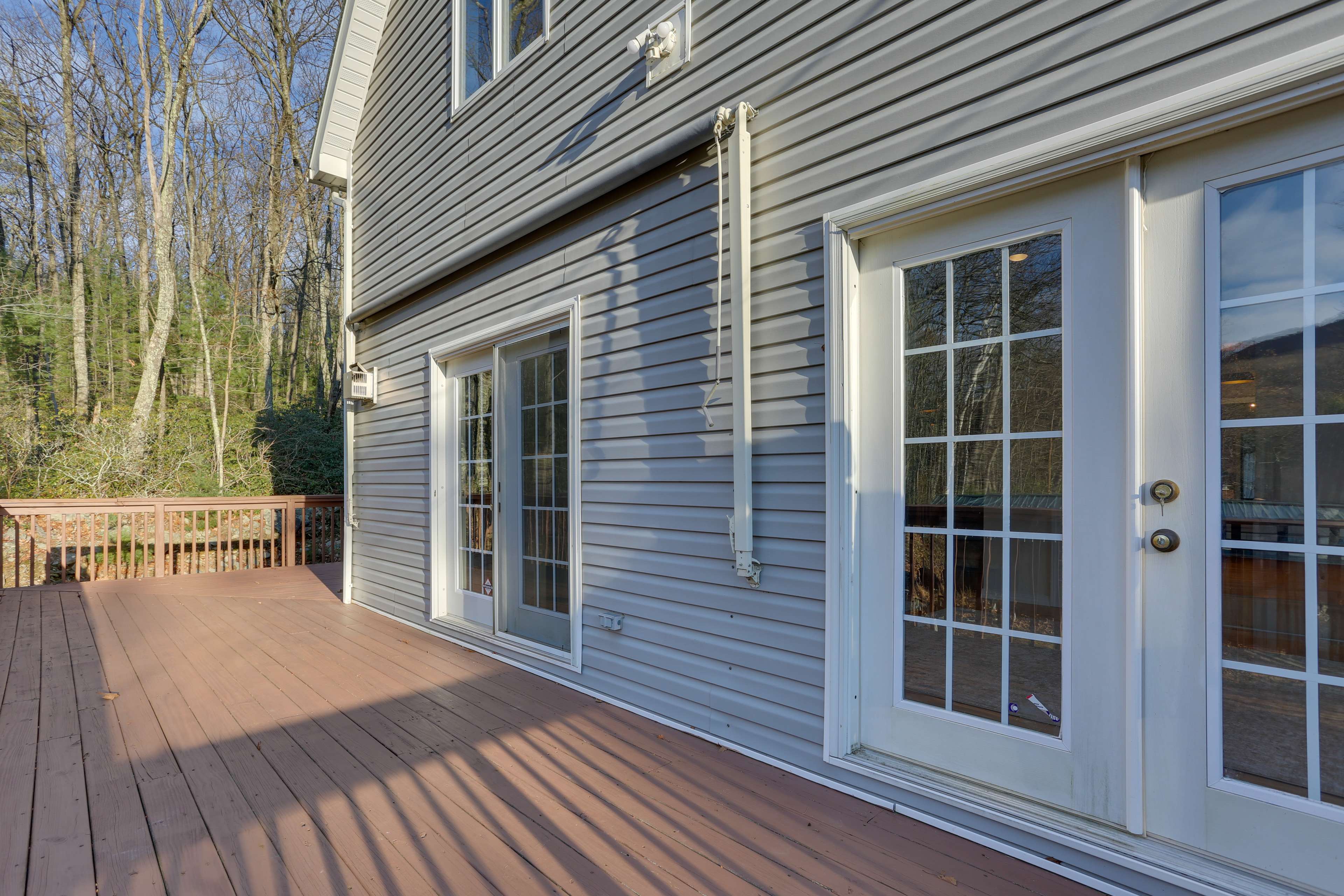 Secluded Kerhonkson Retreat with Deck + Views! Evolve