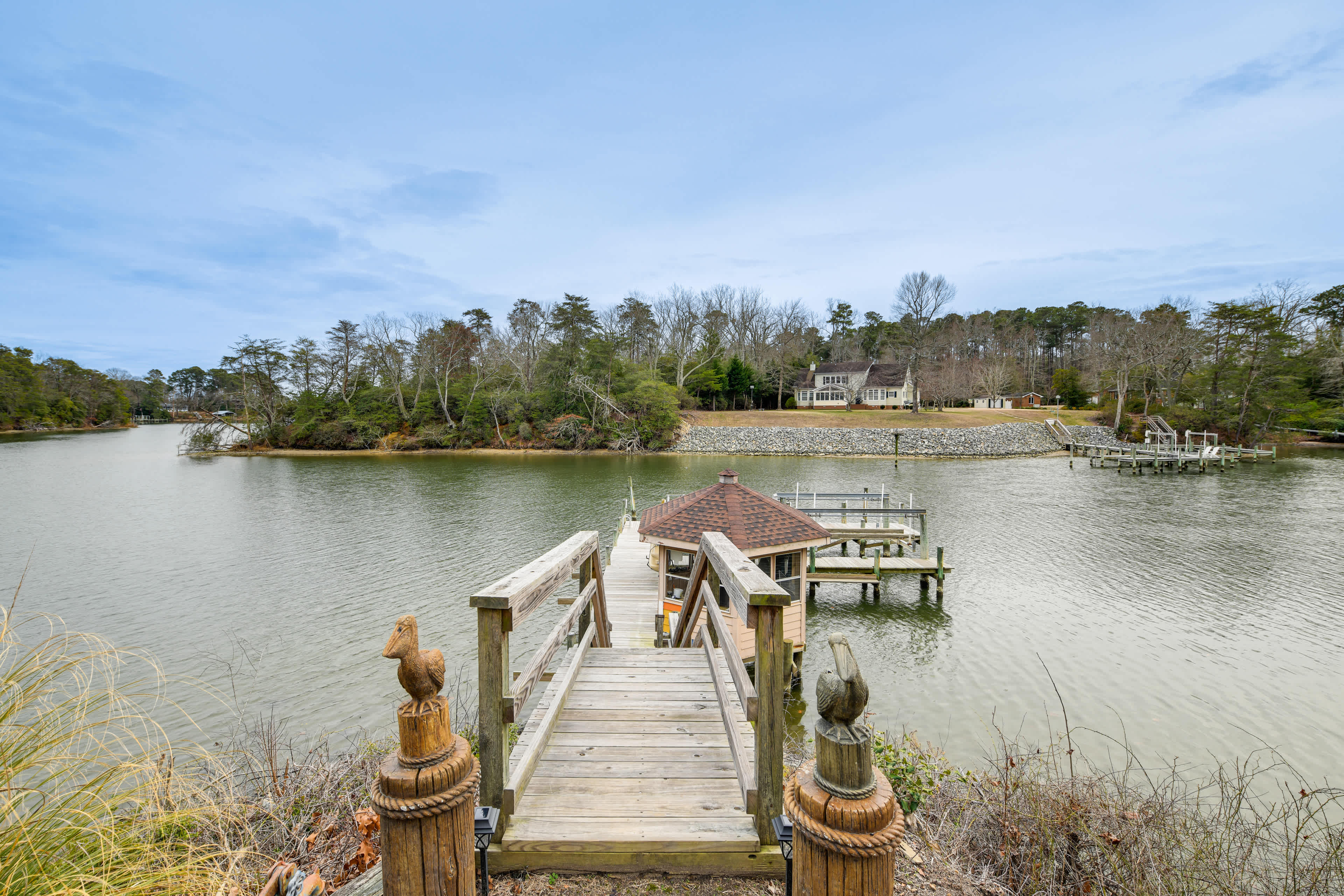 Waterfront Deltaville Retreat w/ Private Boat Dock Evolve