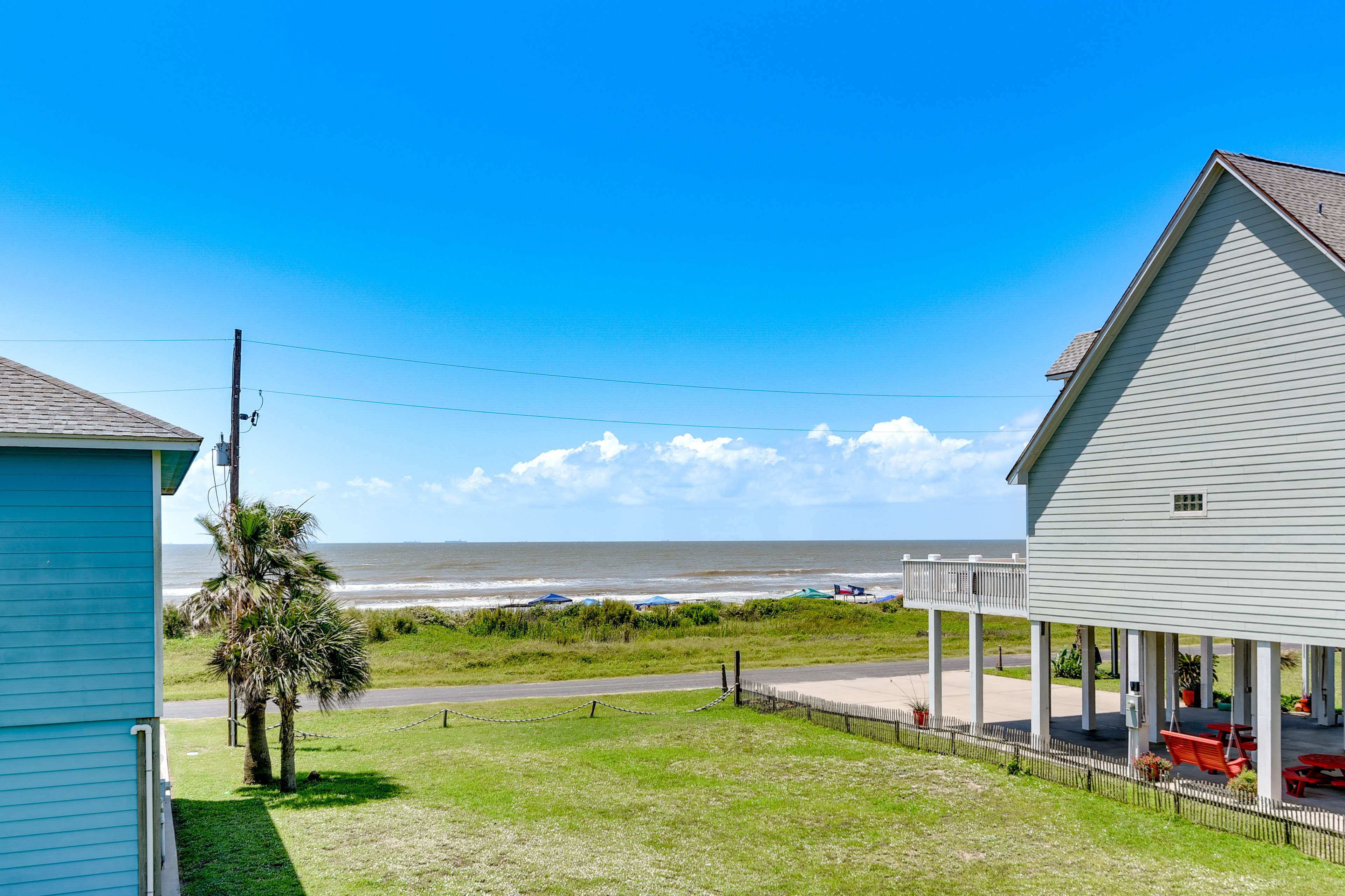 Crystal Beach Stilt House w/ Deck, Steps to Gulf! Evolve