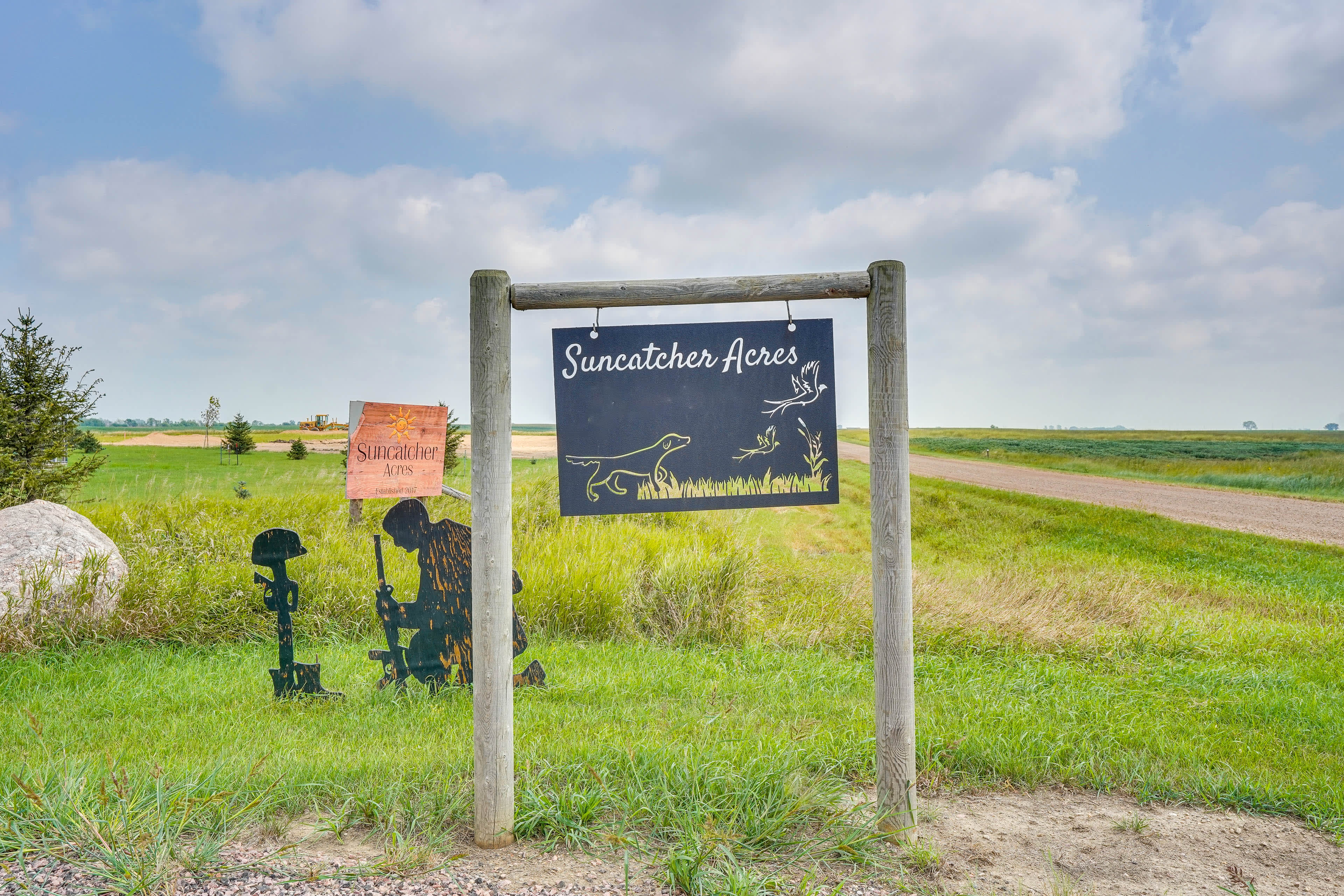 Hunter's Retreat in South Dakota Patio, Fire Pit Fedora, SD Evolve