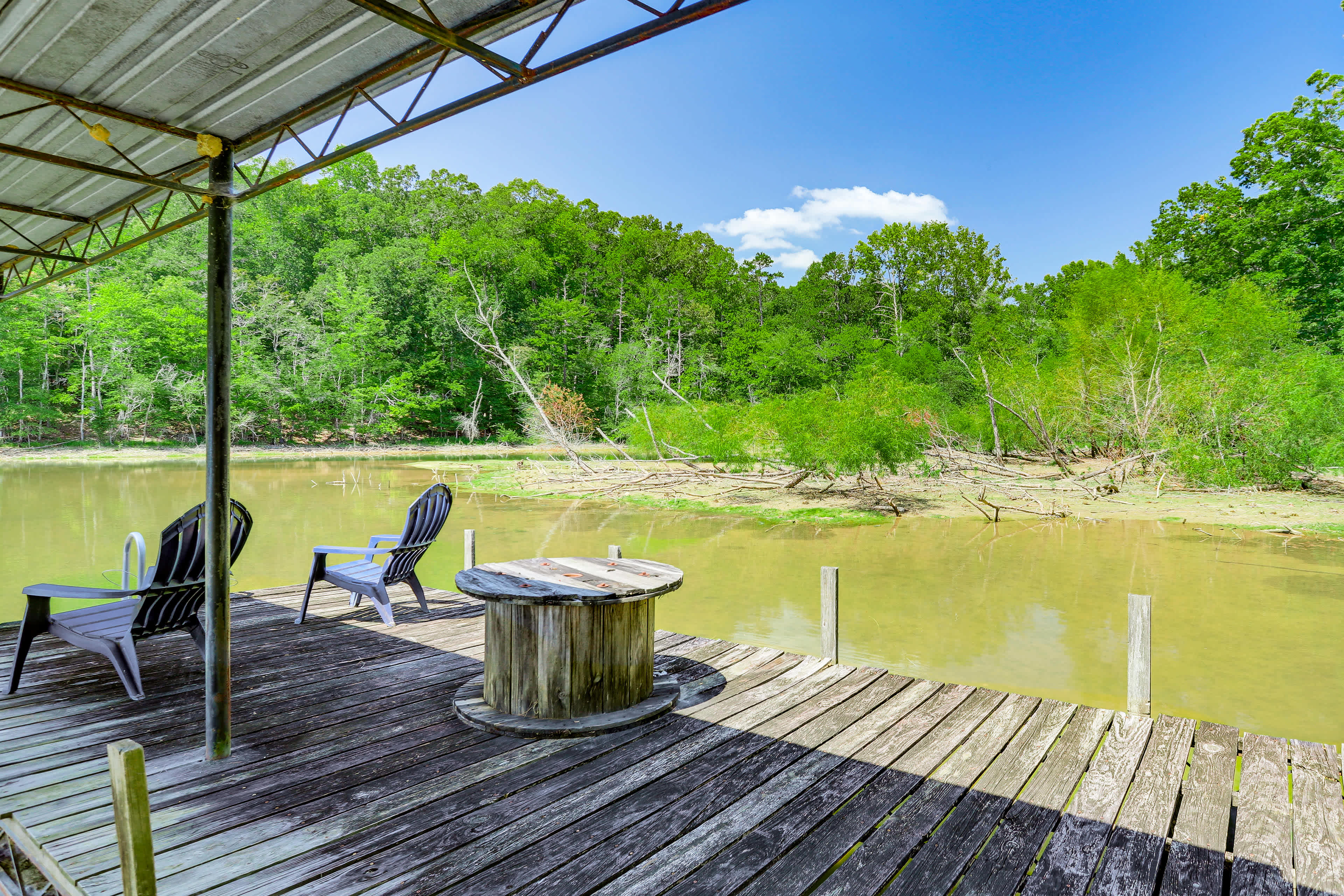 Cottage w/ Dock & Deck Walk to Toto Creek! Dawsonville, GA Evolve