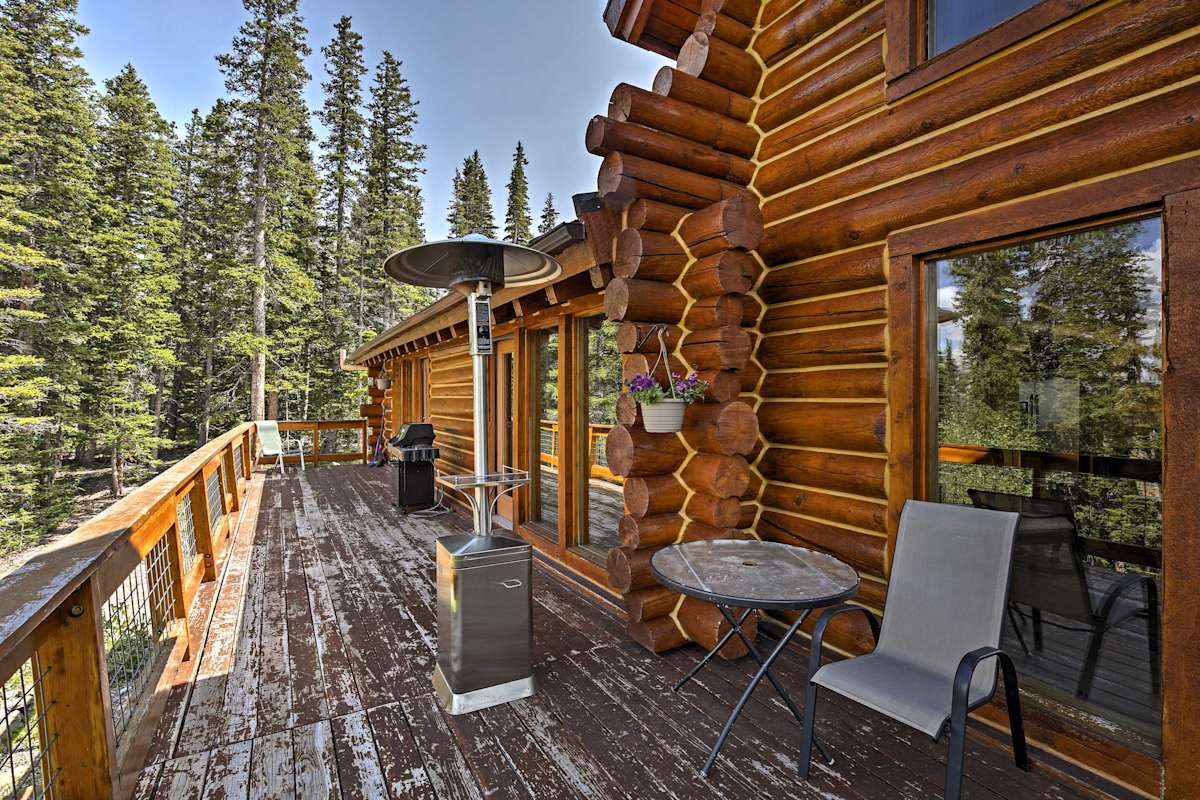 Rustic Breckenridge Cabin w/Hot Tub & Mtn Views!