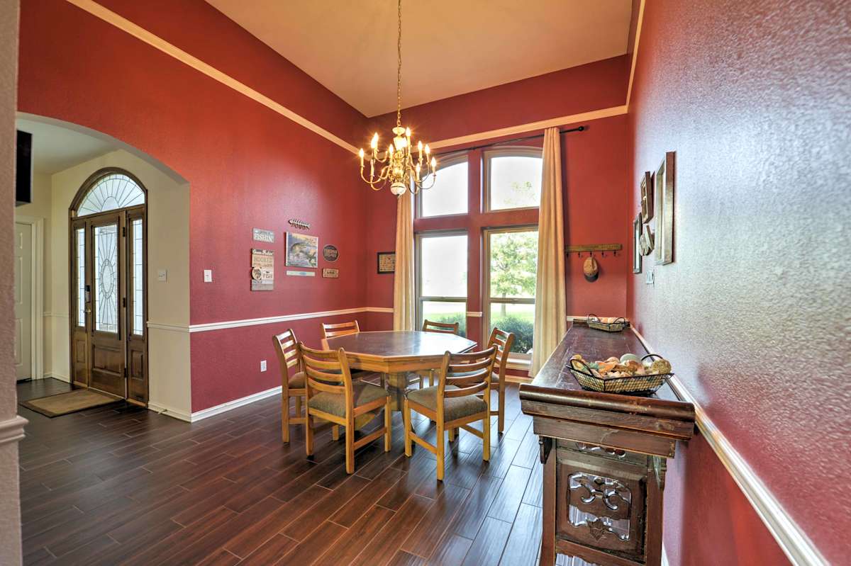 Waco Riverfront Home w/Patio Perfect for Game Days