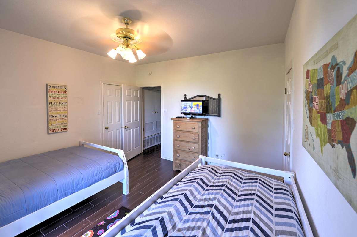 Waco Riverfront Home w/Patio Perfect for Game Days