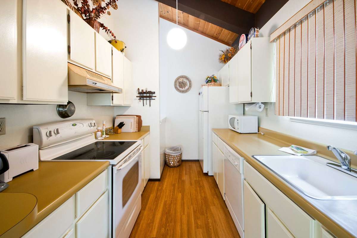 Lake Tahoe Condo w/Balcony Near Beach & Slopes!