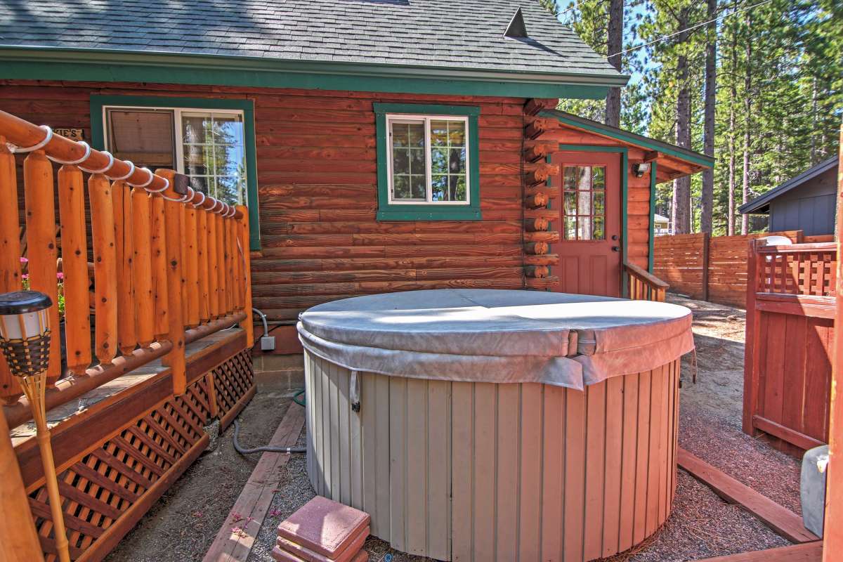 Smokeys Den South Lake Tahoe Cabin Whot Tub 5323