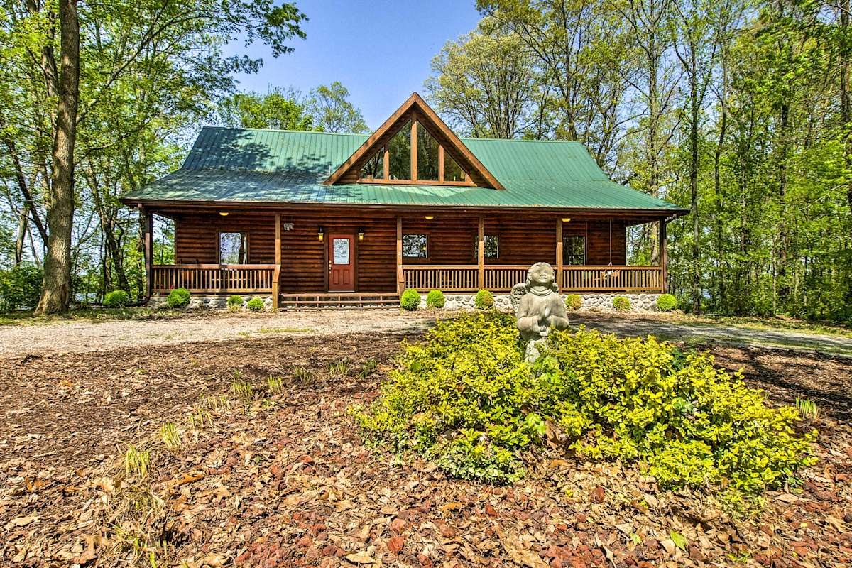 'Blessing by the Lake' Cabin on Barren River Lake!