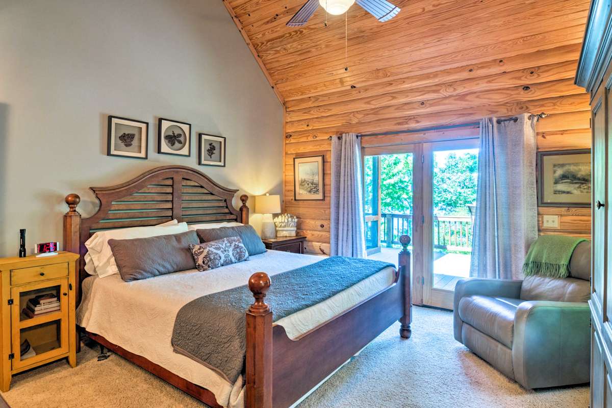 'Blessing by the Lake' Cabin on Barren River Lake!