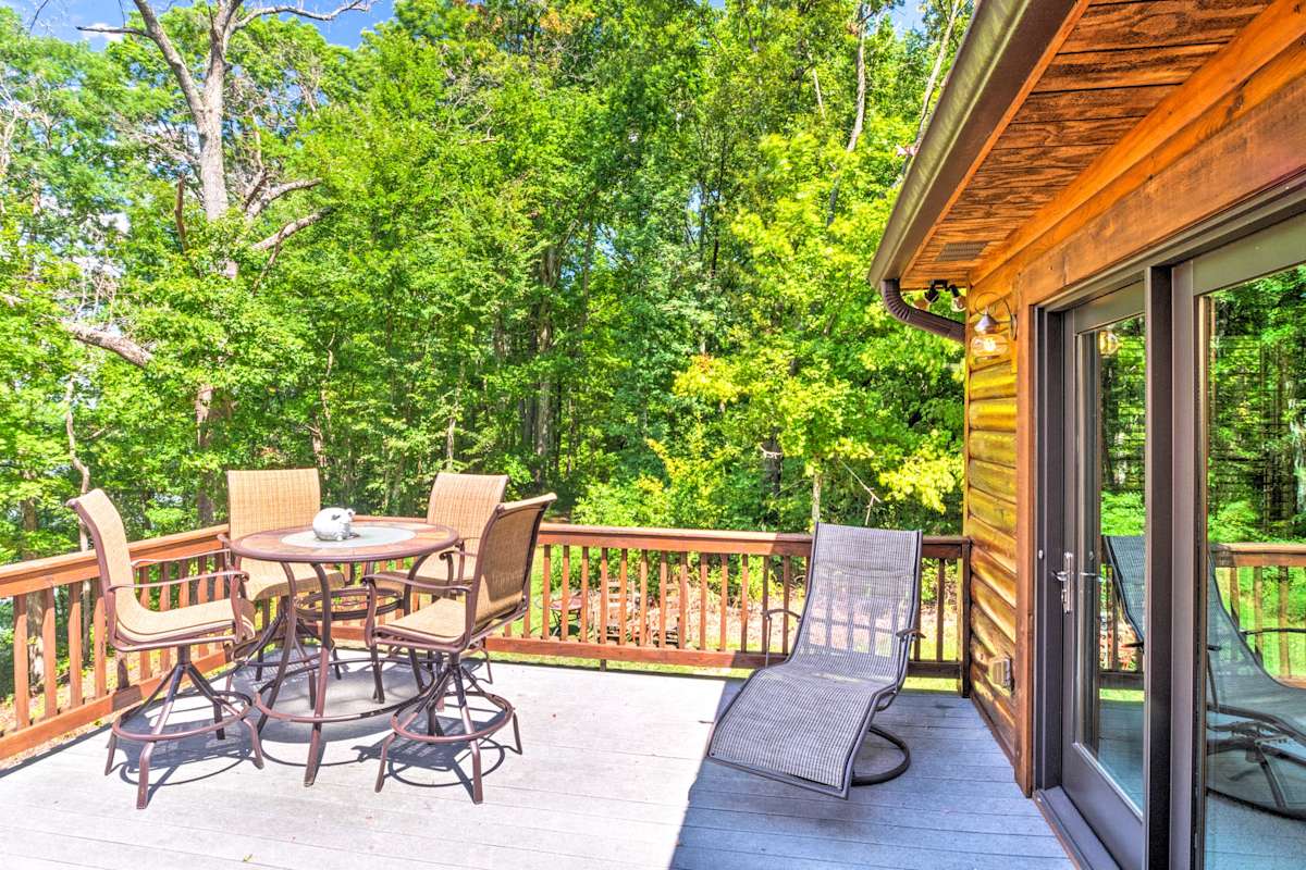 'Blessing by the Lake' Cabin on Barren River Lake!