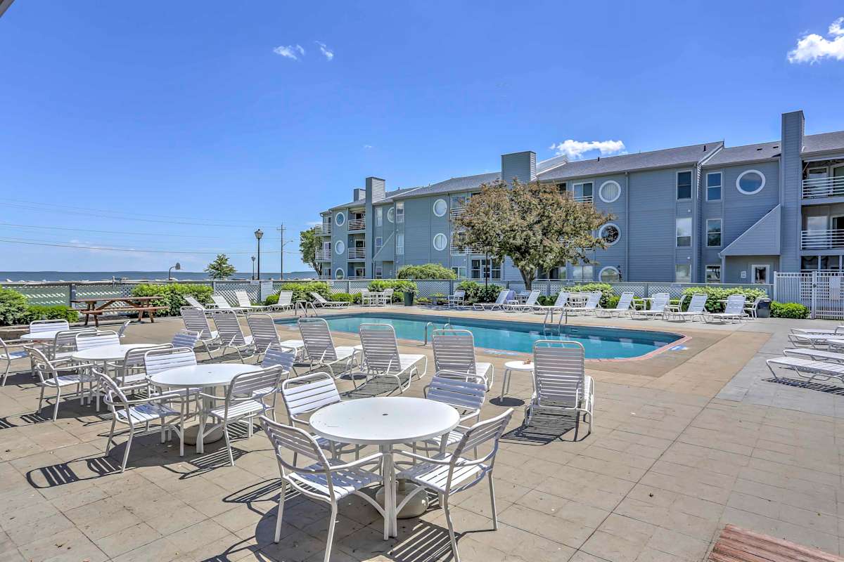 Charming 1BR Port Clinton Condo Pool!