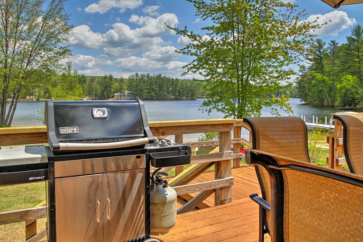 Lakefront Wakefield Cottage w/ Deck & Water Views!
