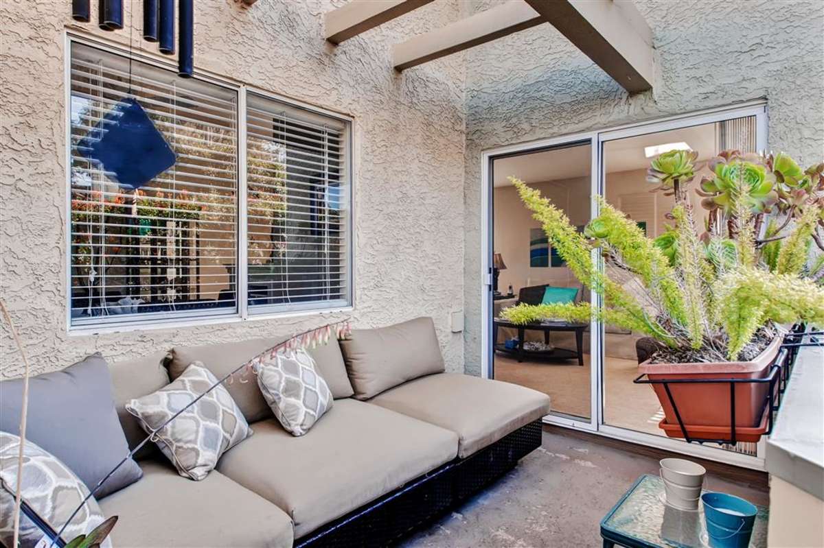 Dana Point Condo w/Wraparound Deck & Pool Access!