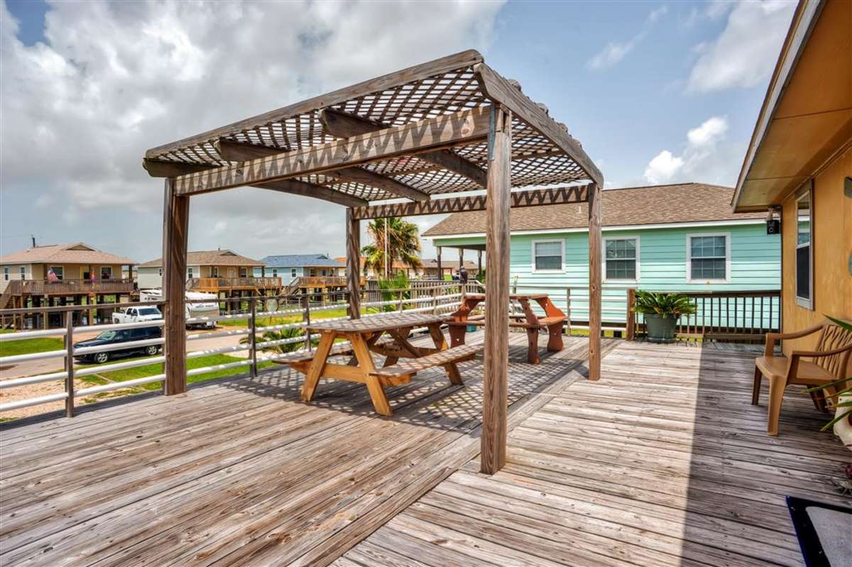 3BR Surfside Beach House w/Sunset Views!