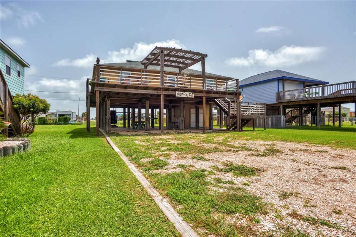 3BR Surfside Beach House w/Sunset Views!