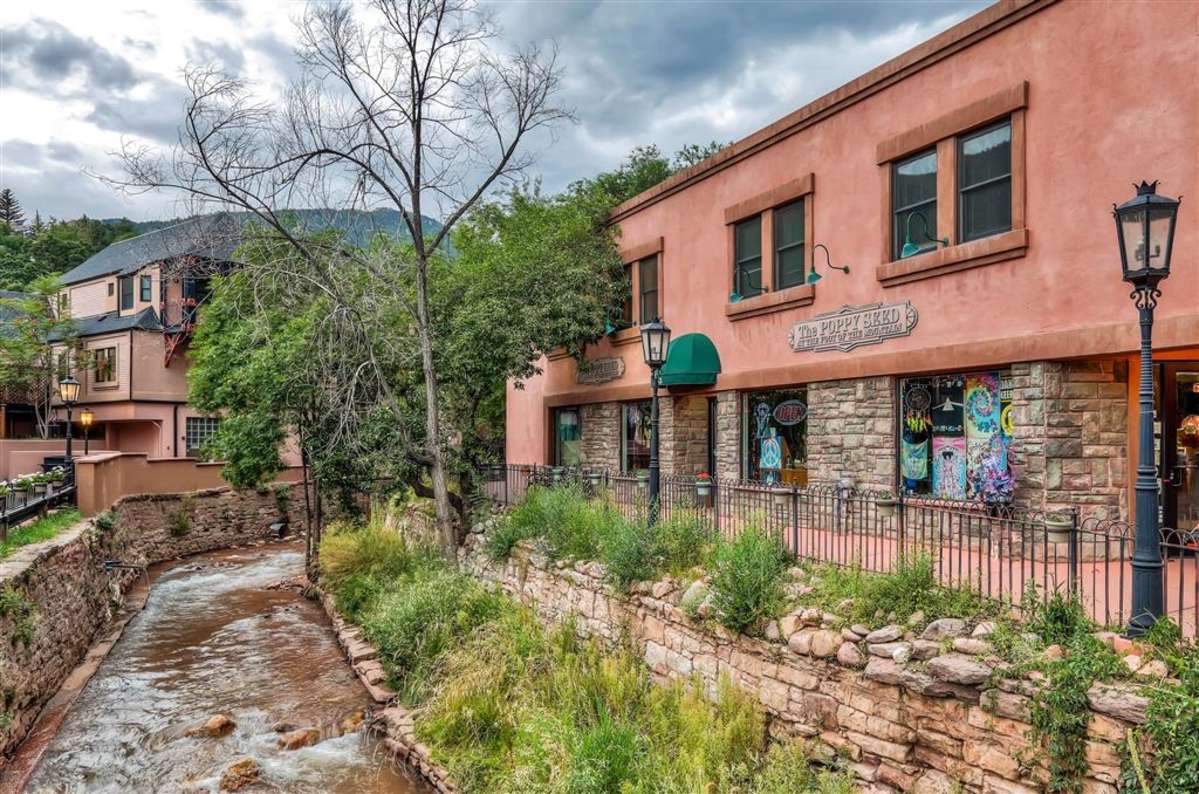 Manitou Springs Condo w/ Tranquil Creek Views!