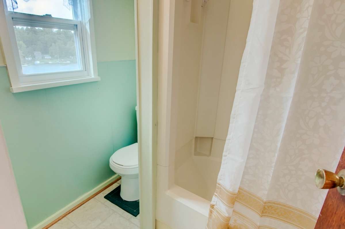 Bayfront 2BR Wolcott House w/Private Dock!