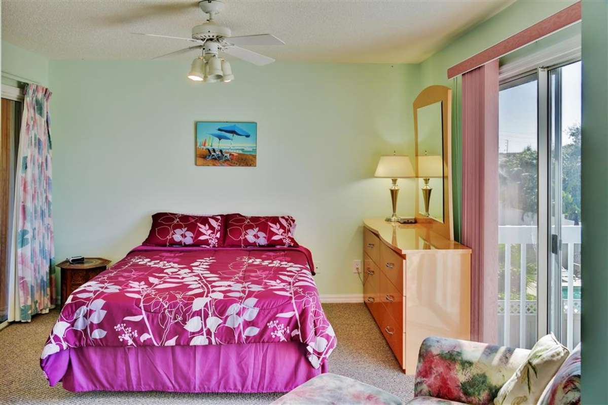 New Smyrna Beach Apartment w/ Ocean Views!