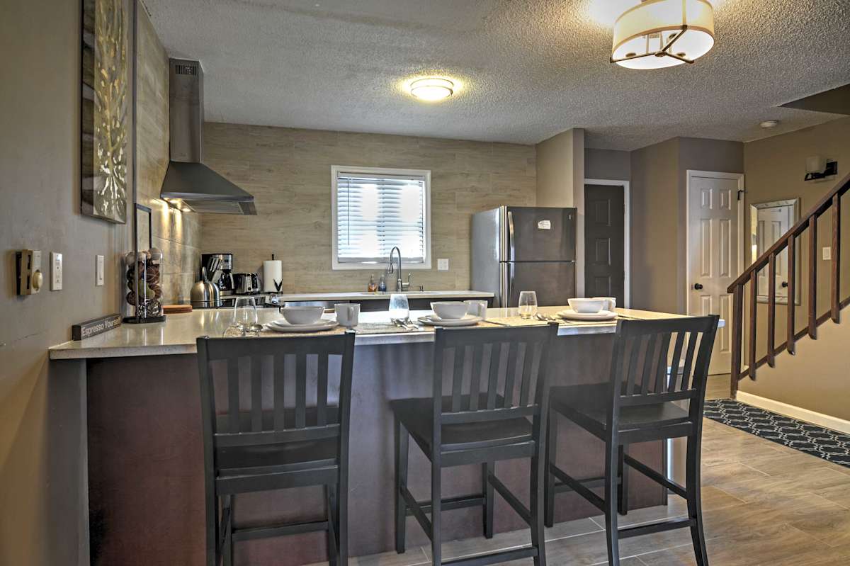 Upscale Tannersville Townhome Close to Skiing!