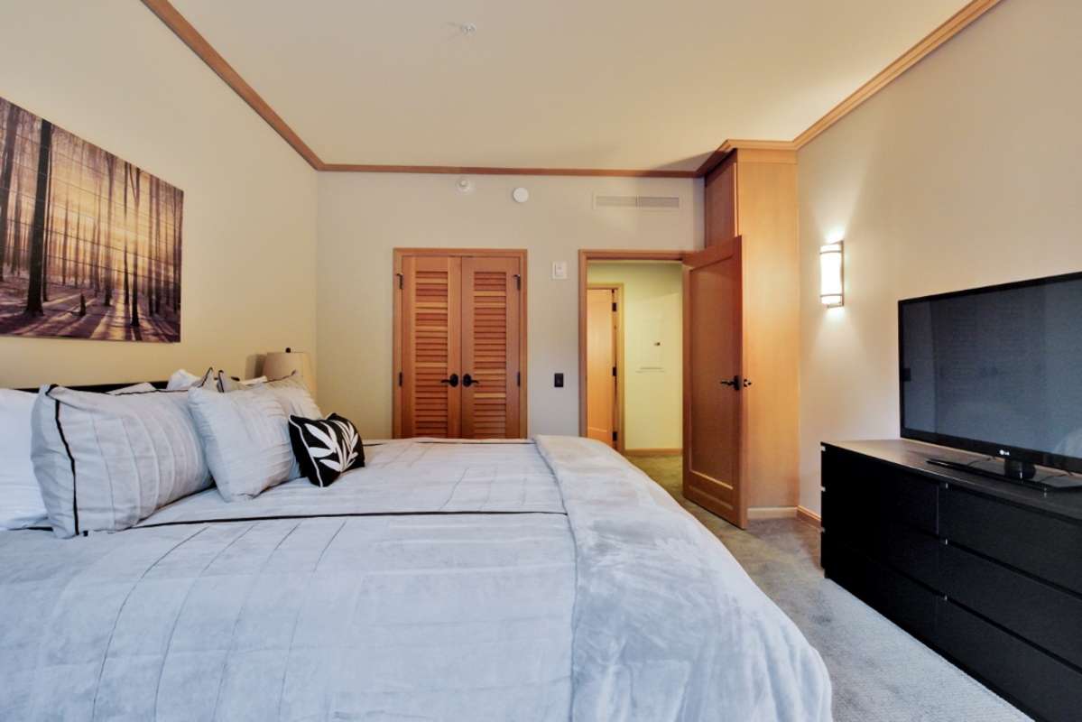 Cle Elum Condo w/View by River Hike, Golf & More