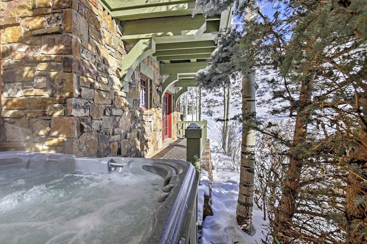 Magnificent 4BR SkiIn/SkiOut Edwards Townhome!