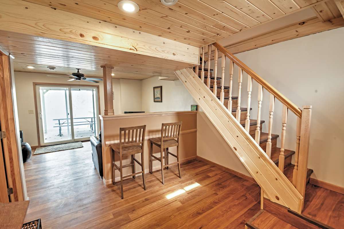 Remodeled Red Cedar Lake Home w/Pontoon Rental!