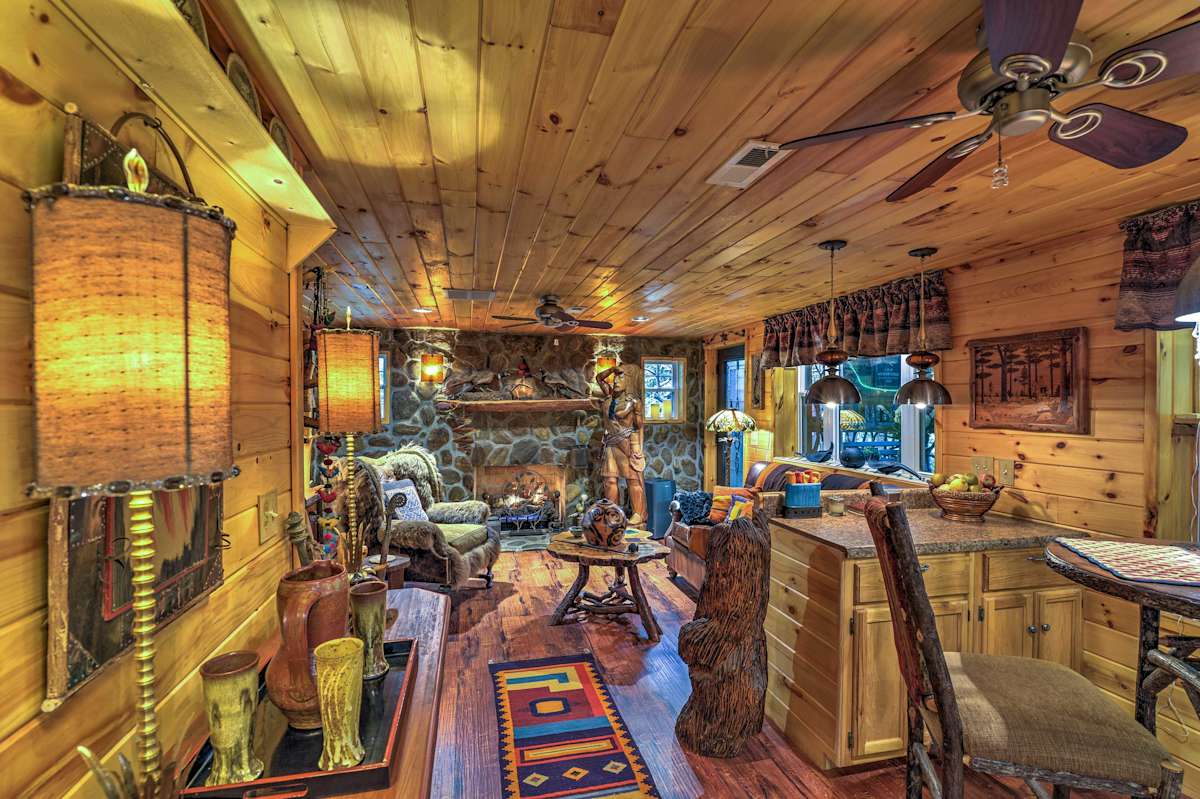 Waterfall Cabin In The Pisgah National Forest