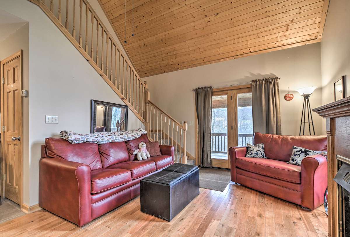 Cabin W Hot Tub Mtn View 6 Mi To Snowshoe Resort