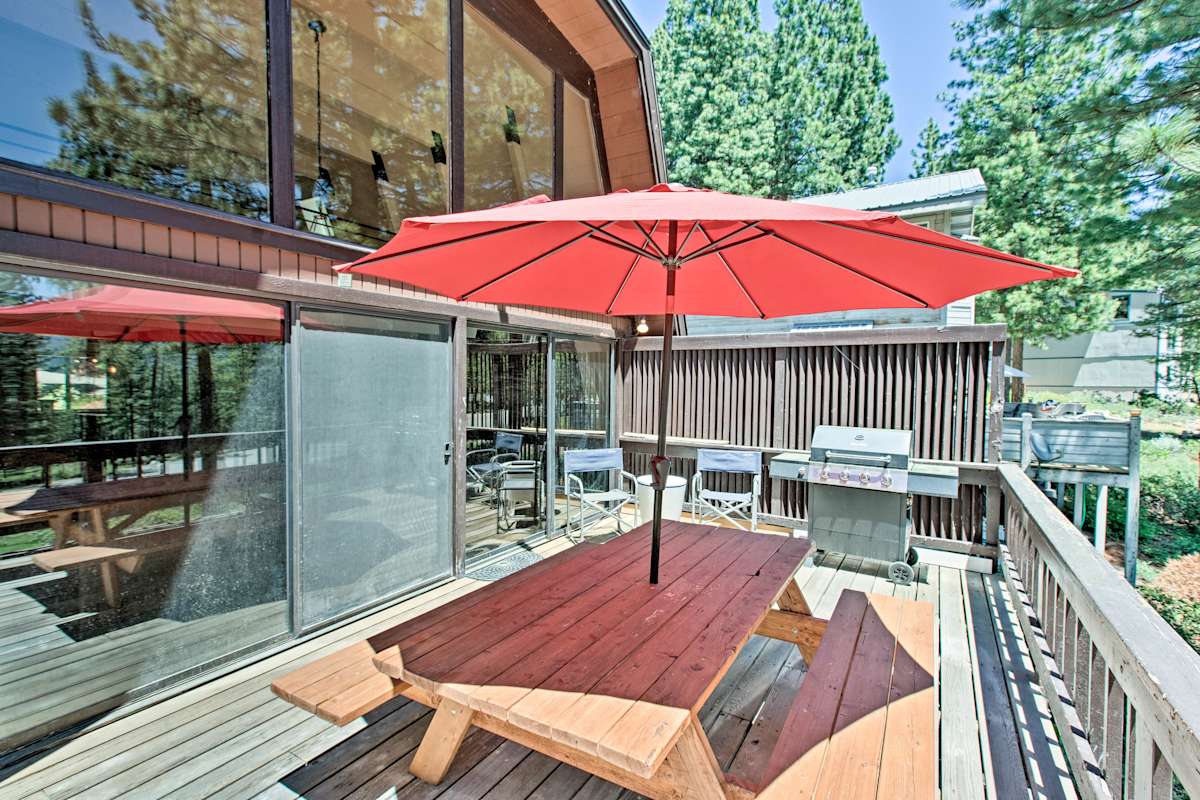 Luxurious Lake Tahoe Cabin W Large Deck Hot Tub