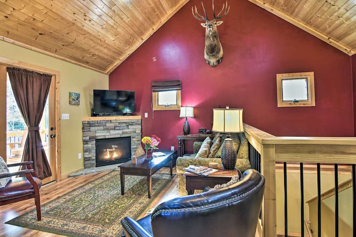 Elk Path Cabin W Hot Tub Deck 15 Mi To Asheville