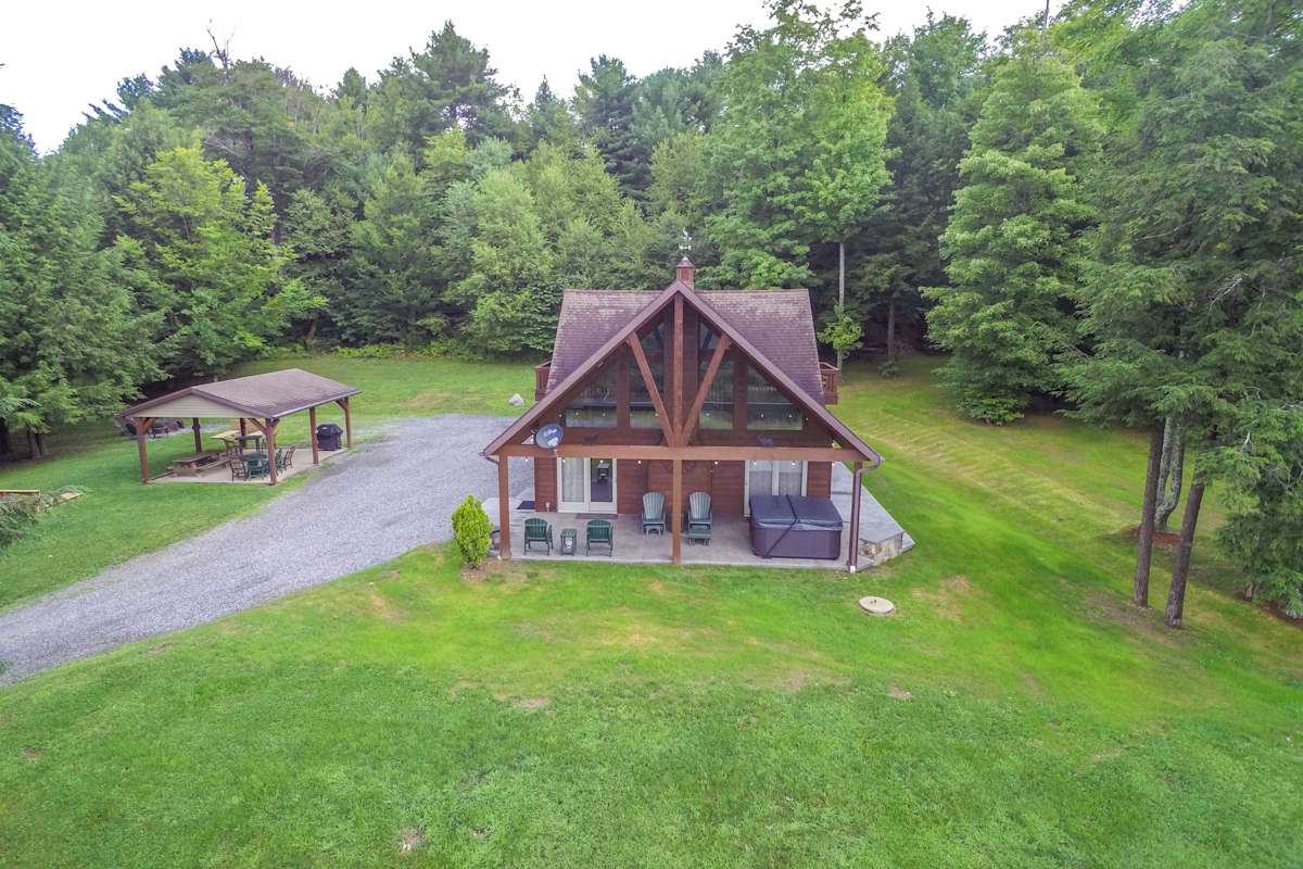 3 Acre Benezette Cabin W Hot Tub Grill Mtn View