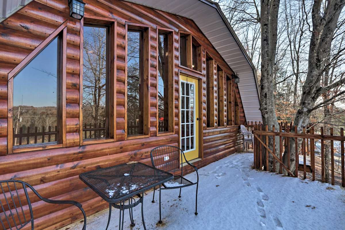 Beattyville Cabin W Decks By Red River Gorge
