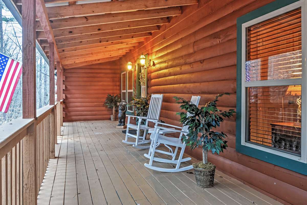 Authentic Creekside Log Cabin W Decks In Ellijay