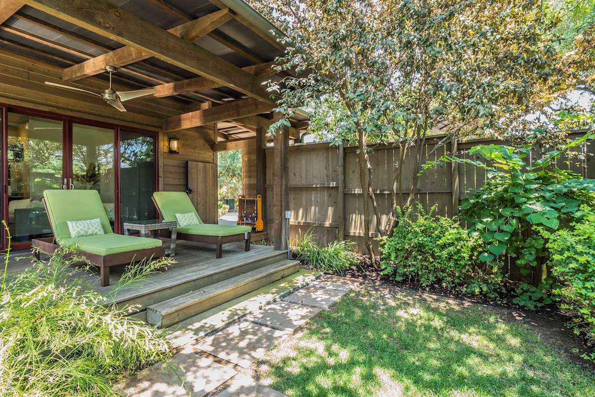 Modern Spicewood Cabin W Patio Pool Lake Access