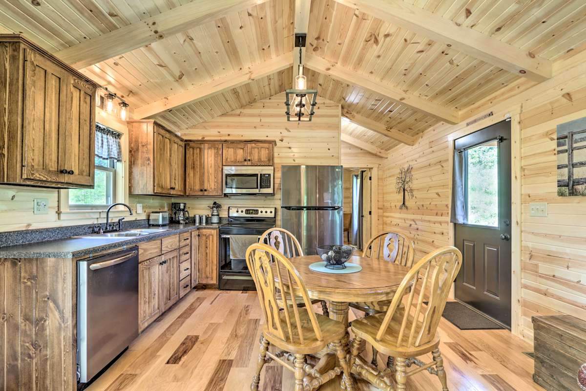 Cozy Cabin W Hot Tub Deck In Hocking Hills