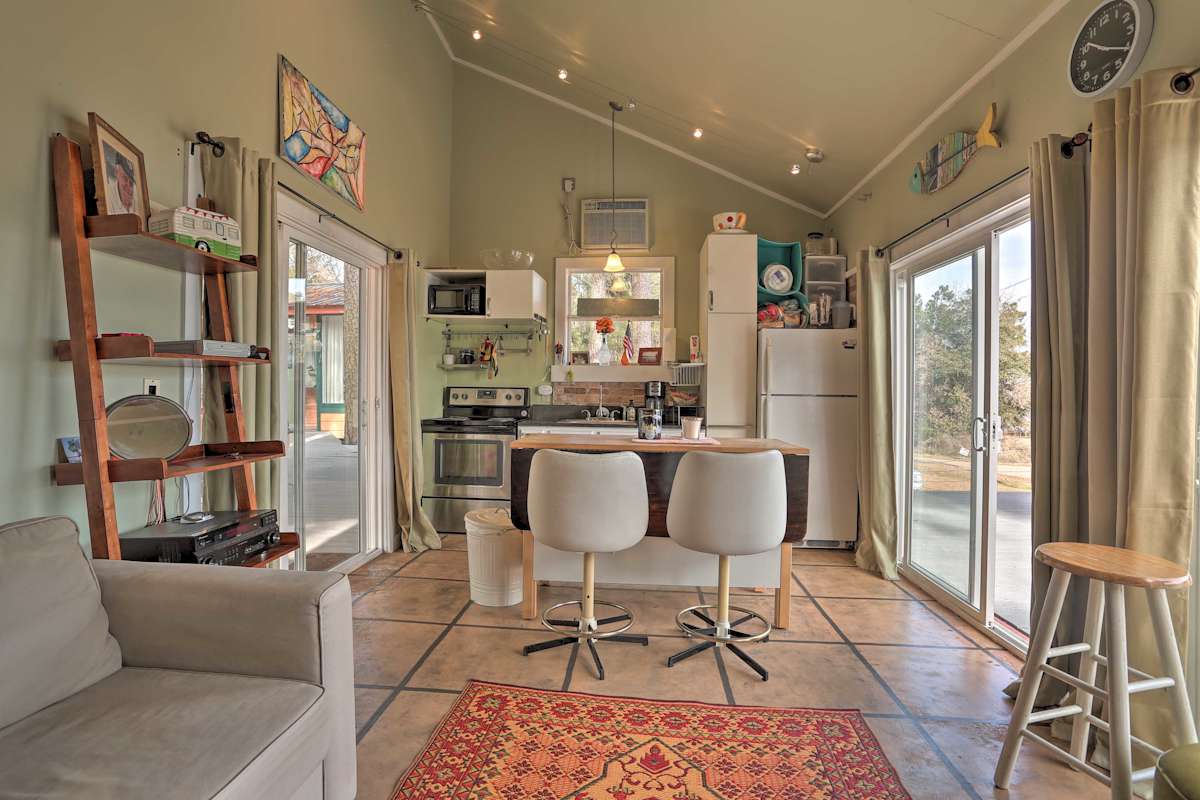 New Lakeside Pleasure Island Cabin W Deck Grill