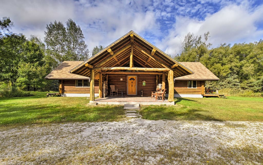 Valders Log Cabin Near Eea Air Show Sheboygan