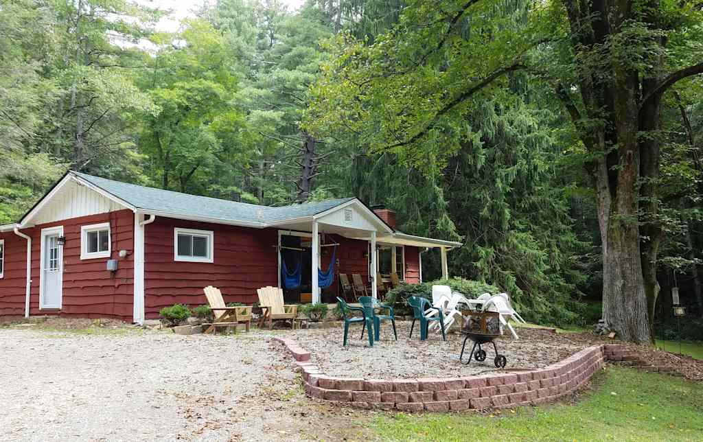 Rustic Asheville Cabin On 20 Acres W Swimming Pond