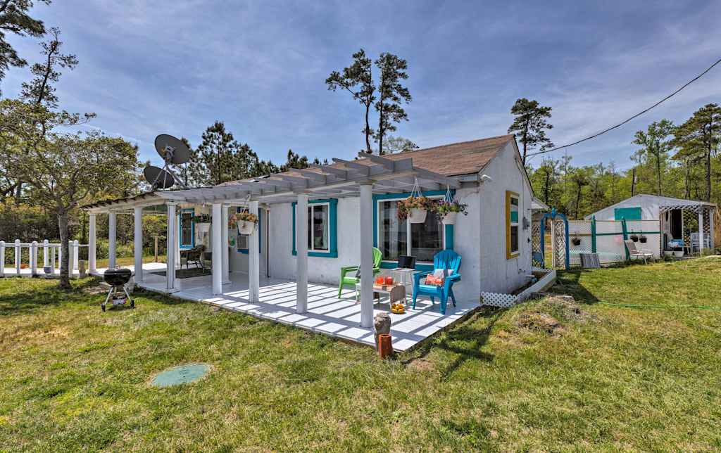 Oceanfront White Stone Cottage W Private Beach