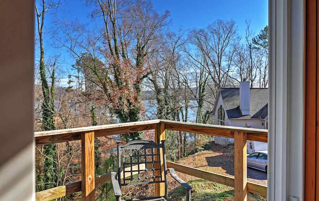 Paradise Cove Lakeside Guntersville Cabin W Patio
