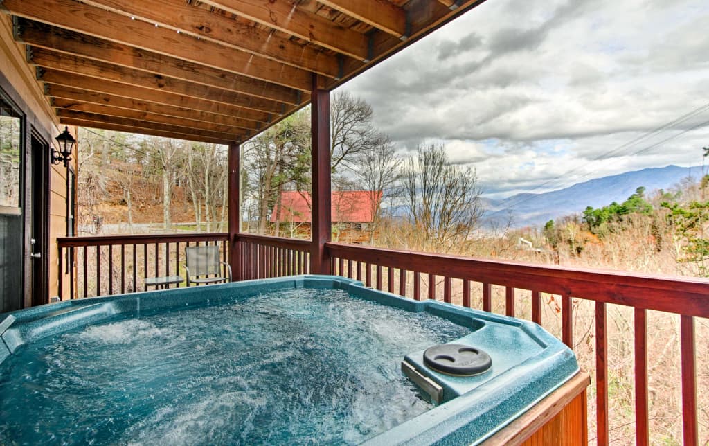 Gatlinburg Cabin W Pool Table Hot Tub Mtn Views